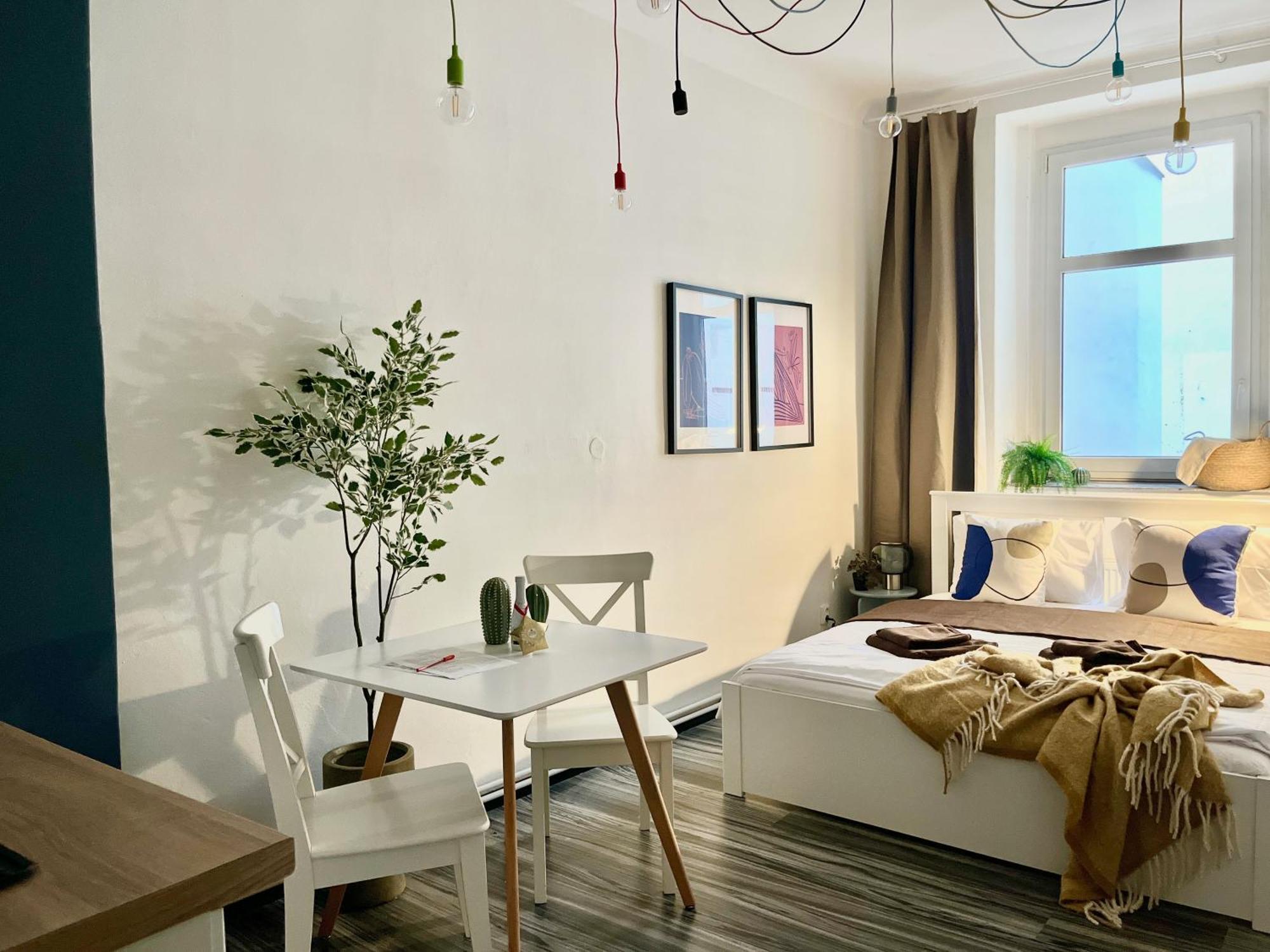 Agate Apartment *
